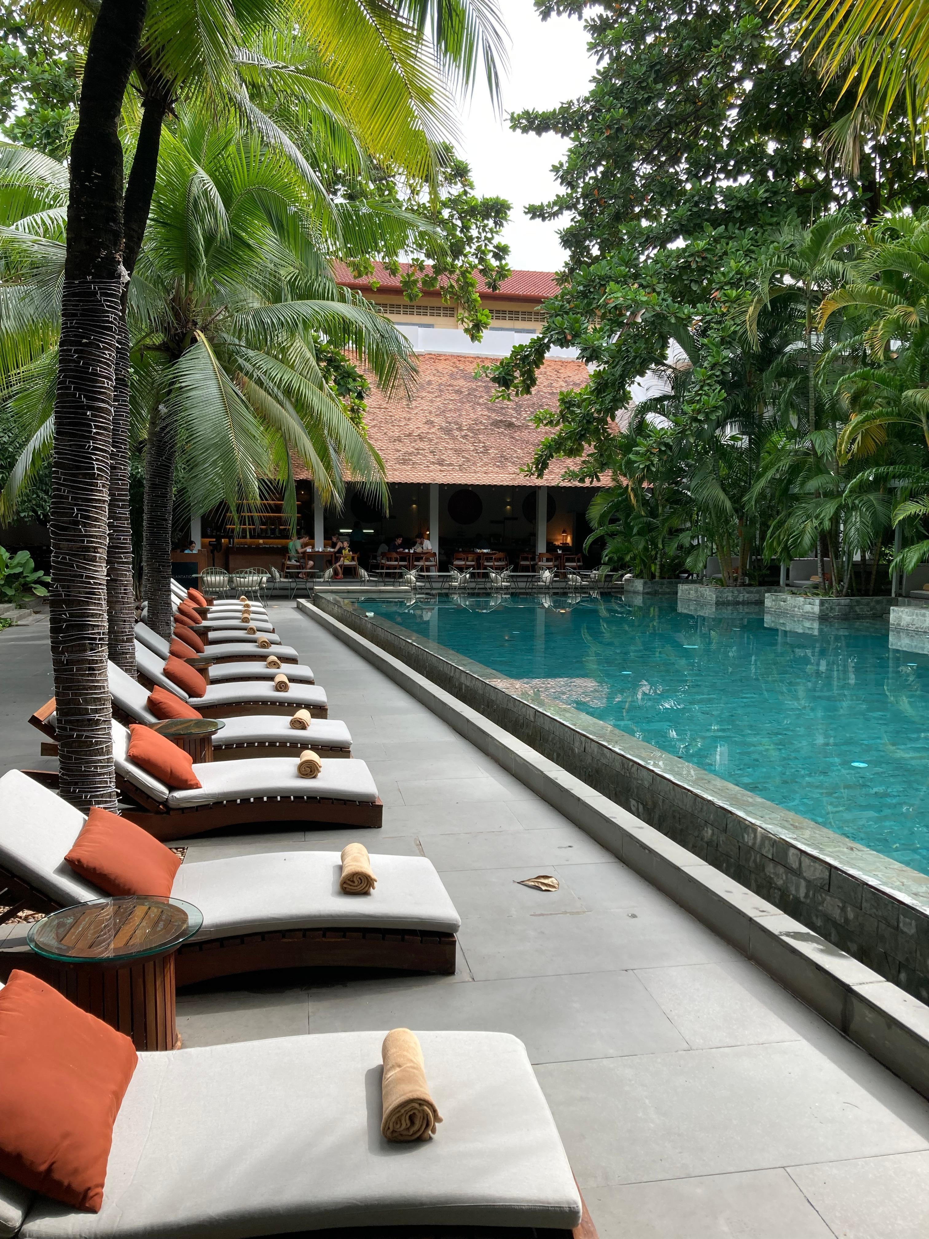The main pool area where you have breakfast.