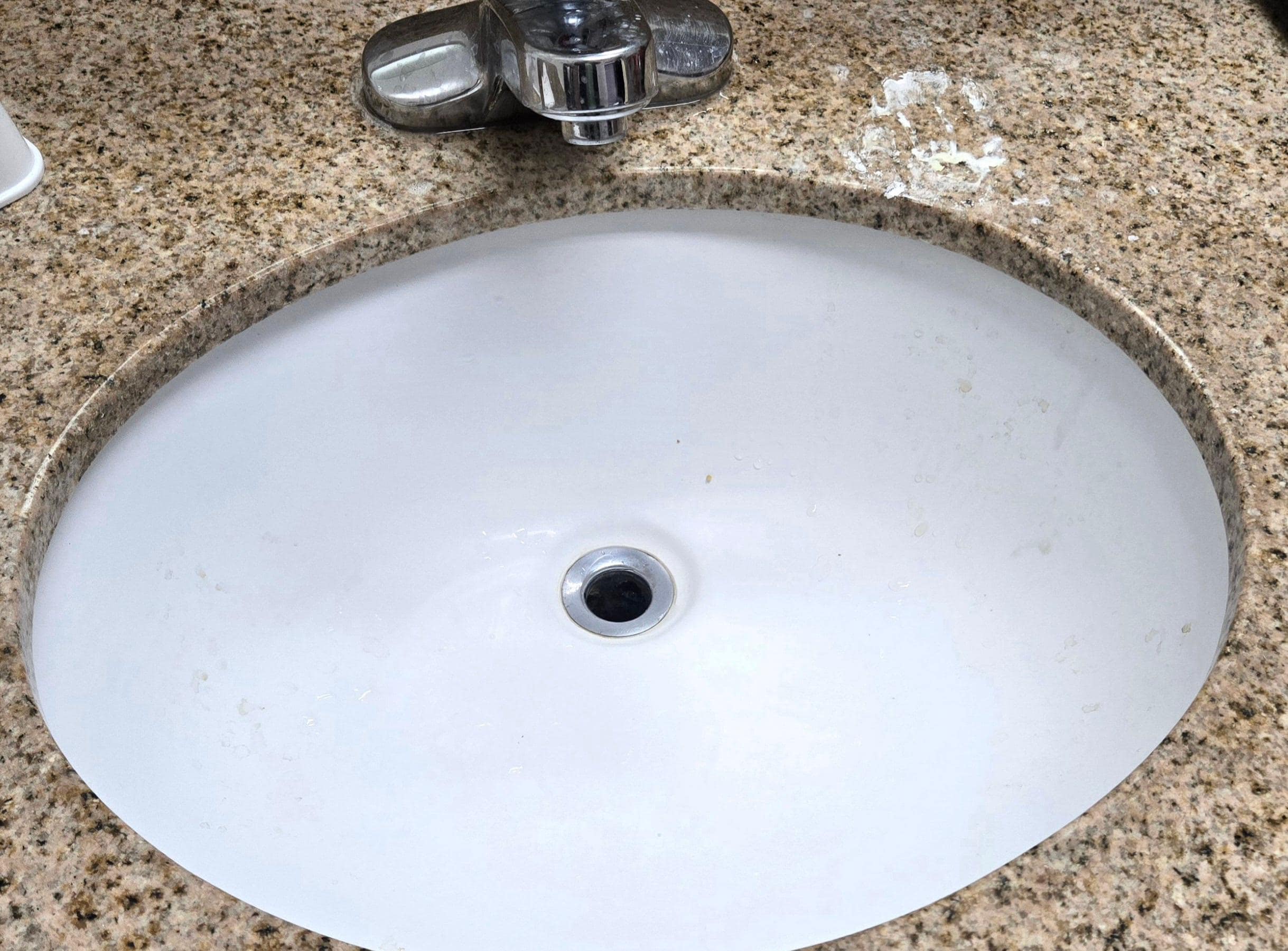 Dirty sink.