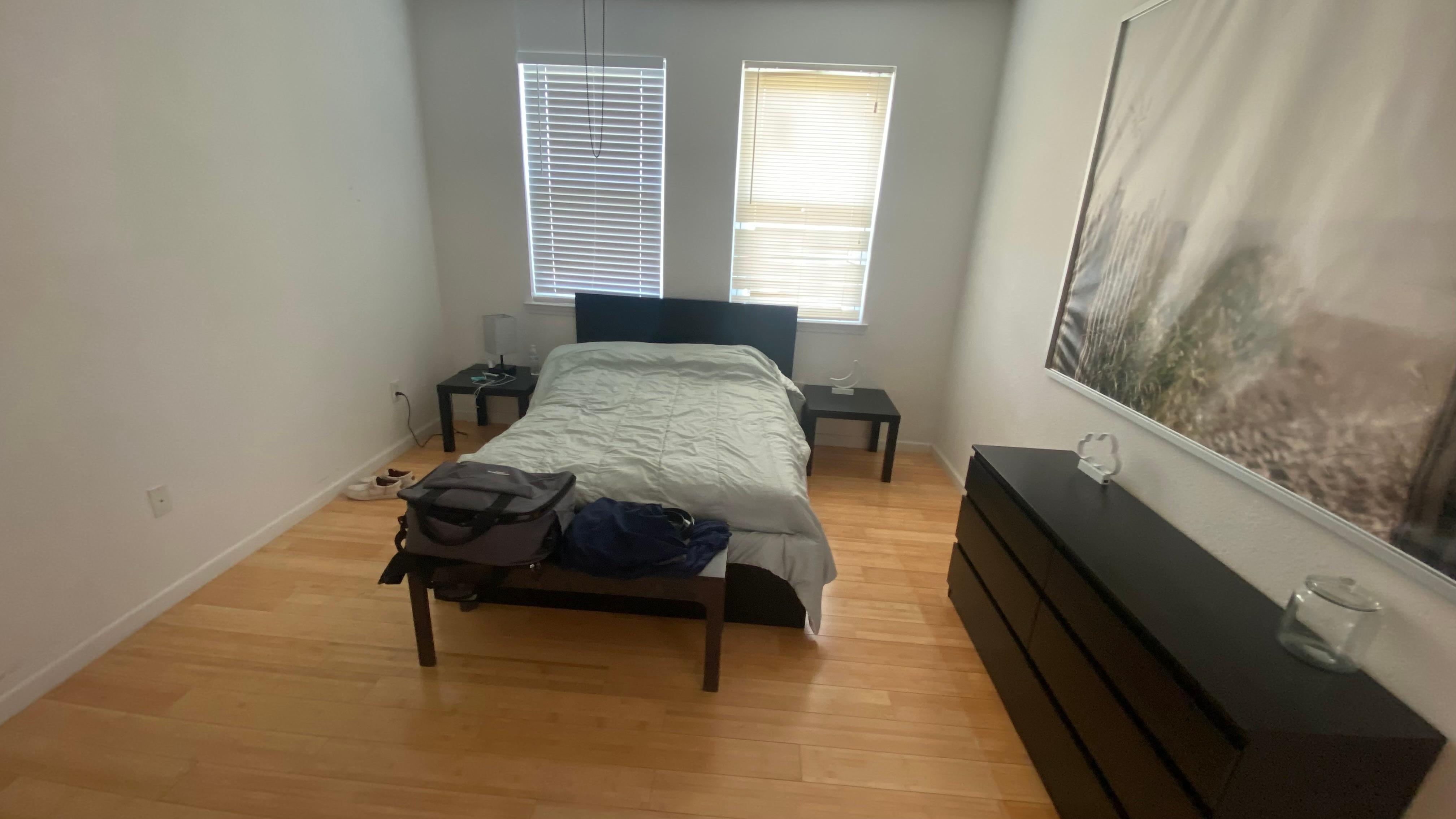 Not queen size bed as advertised, only 48” x 75”