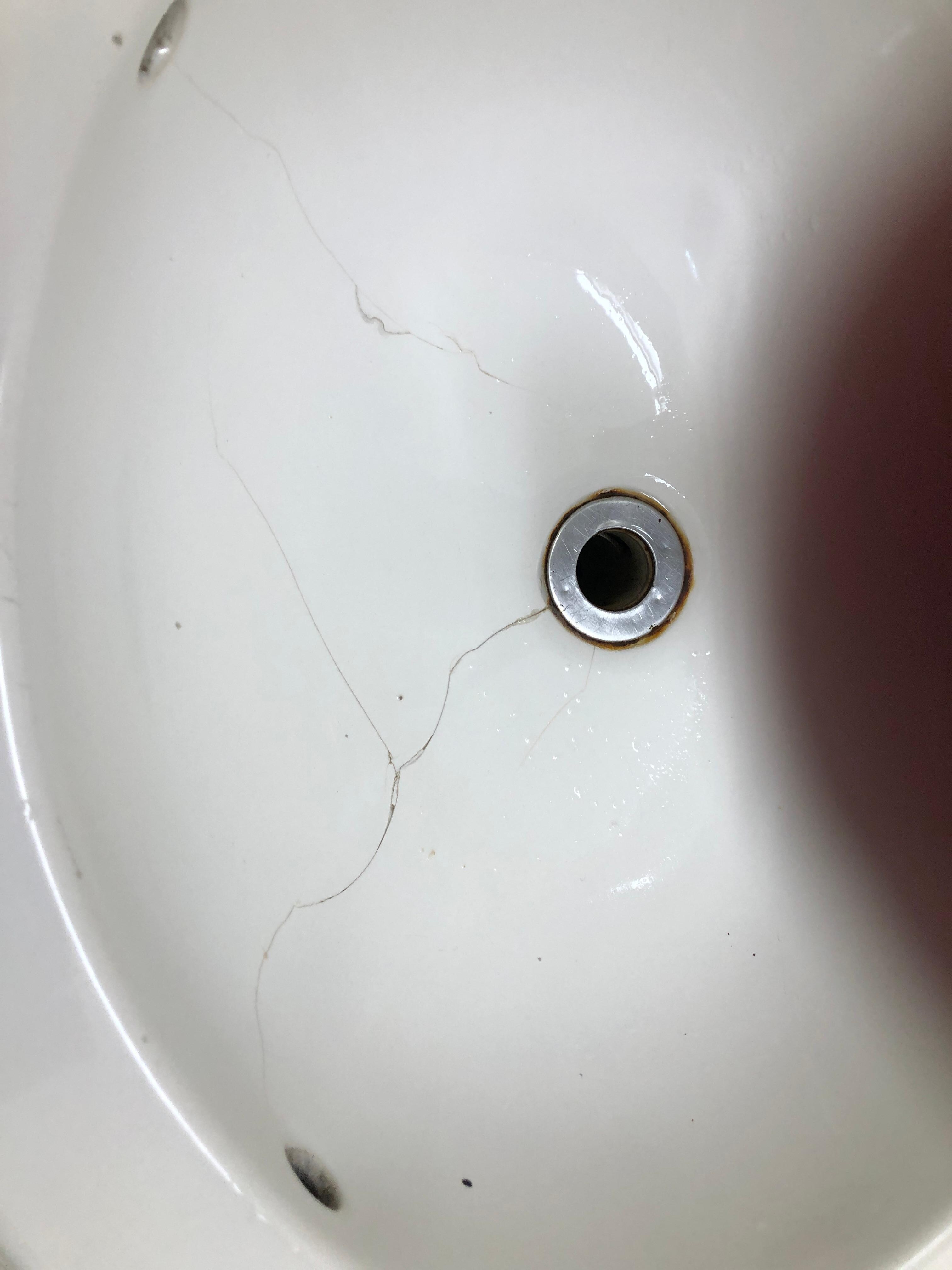 Cracks in the sink