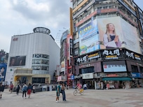 西門駅前