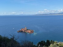 Sur le sentier du littoral du Cap Dramont