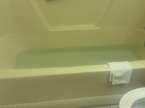1st room they gave me the bathtub was full of water
