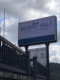 Hotel Beverly Hills San Salvador