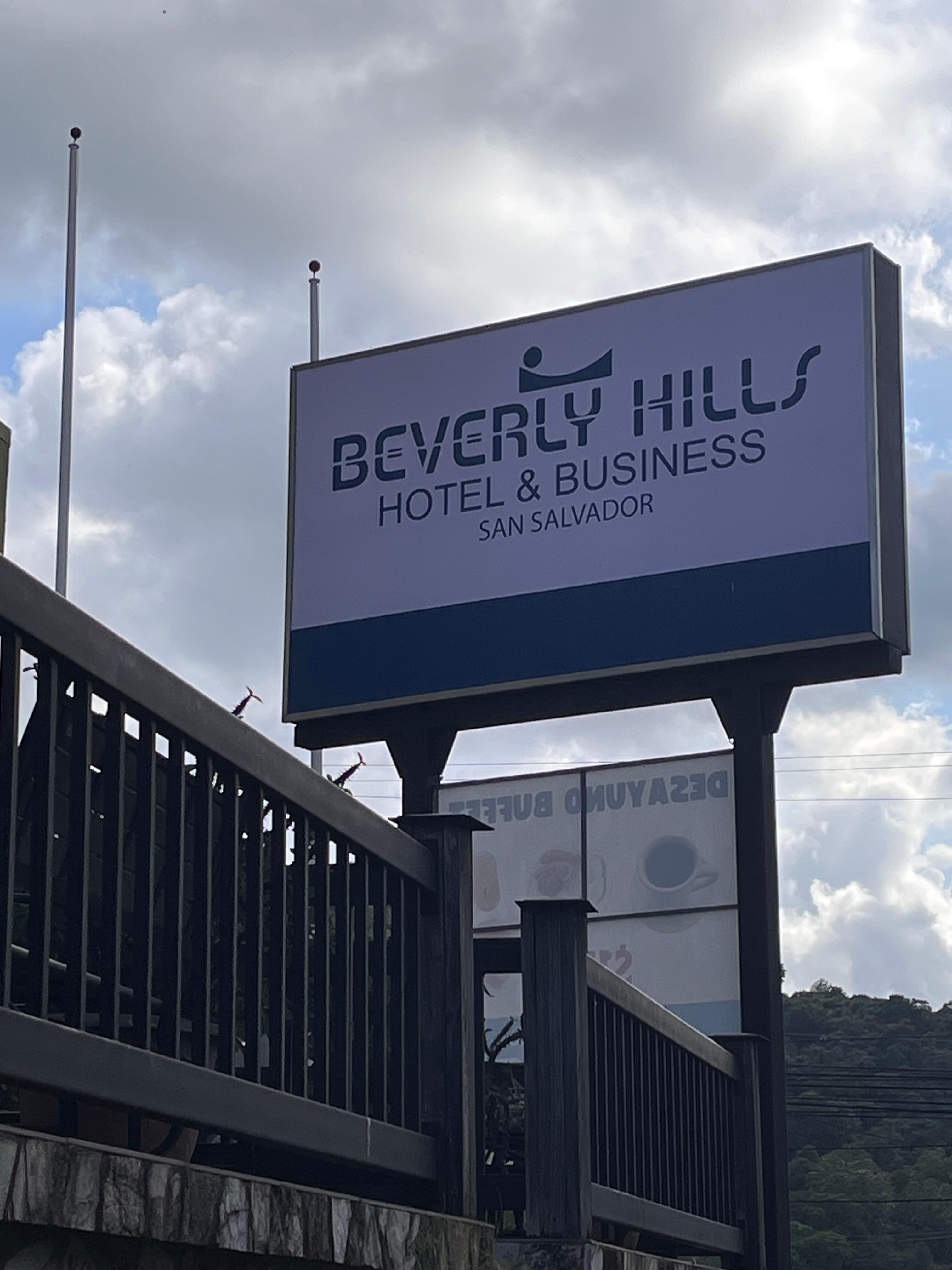 Hotel Beverly Hills San Salvador 