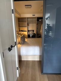 Separate room (1bd apartment)