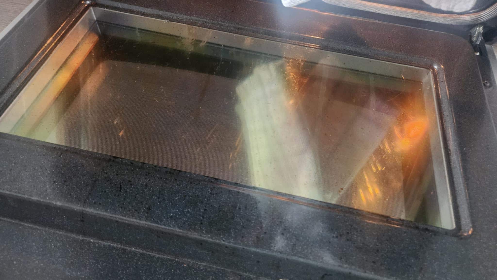 Greasy oven door