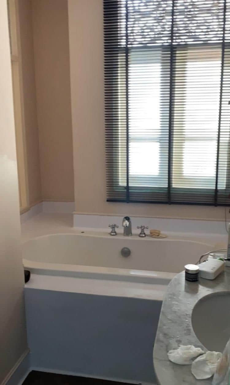 Bathtub