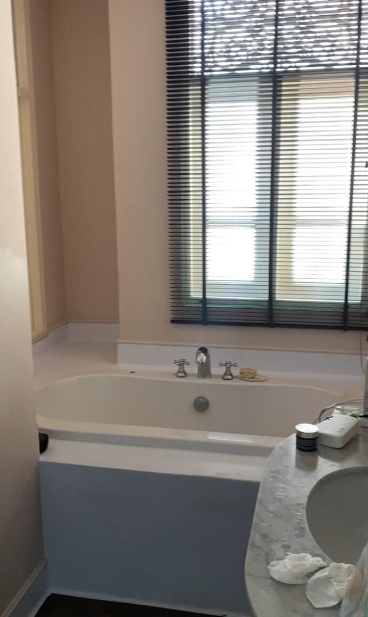 Bathtub
