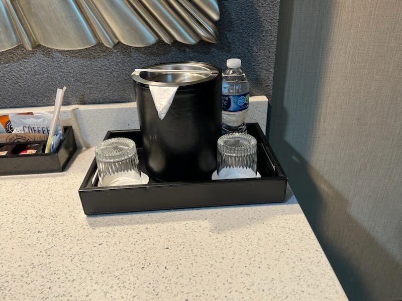 Only 1 water provided