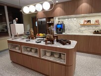 Lounge with all day hot drinks