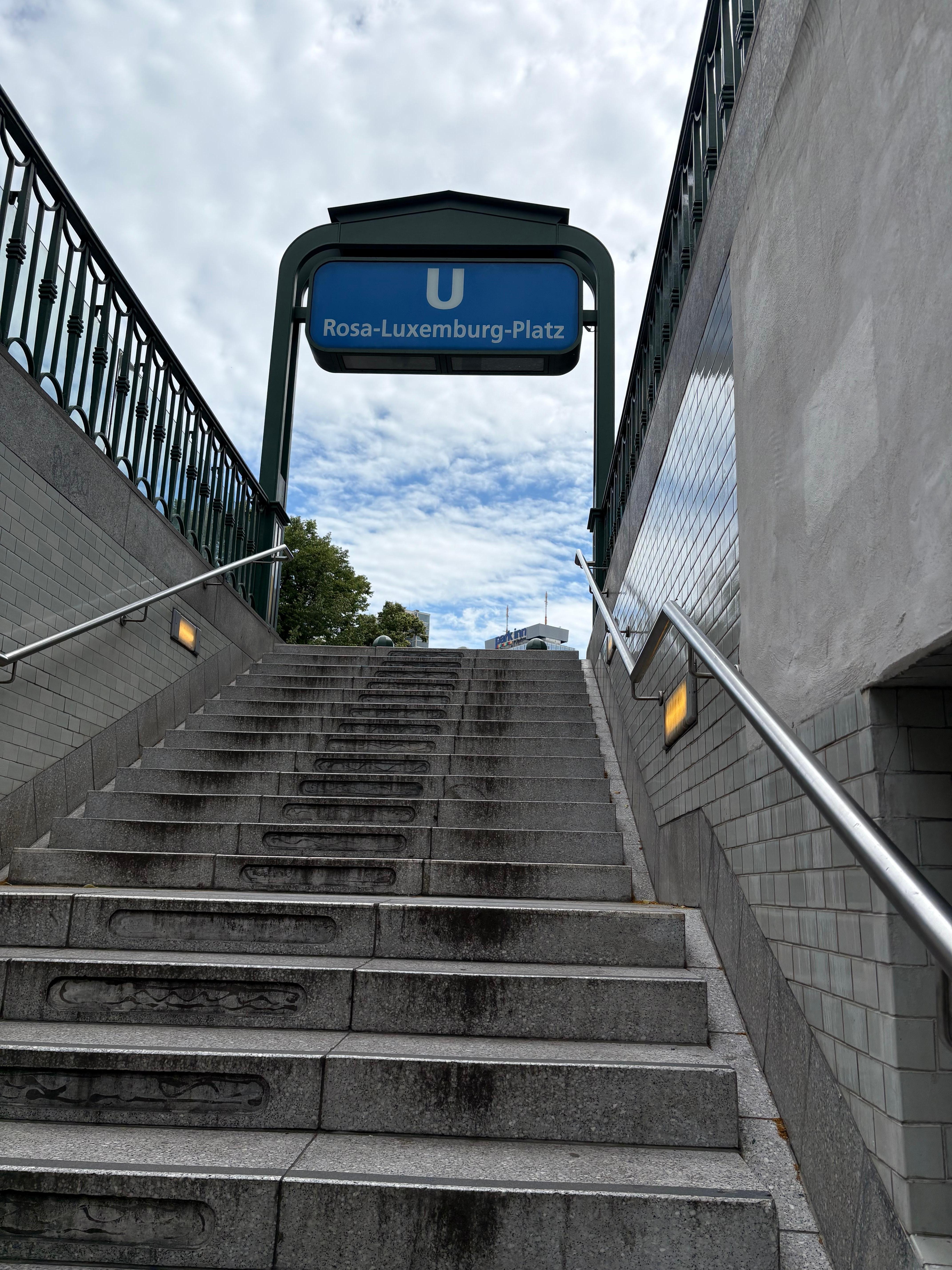 Nearby UBahn station
