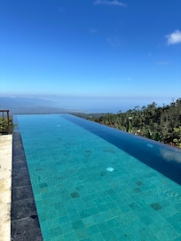 Infinitypool