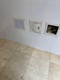 open hole with dirty insulation