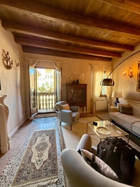 Elegant living room