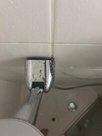 Bottom shower holder was broken