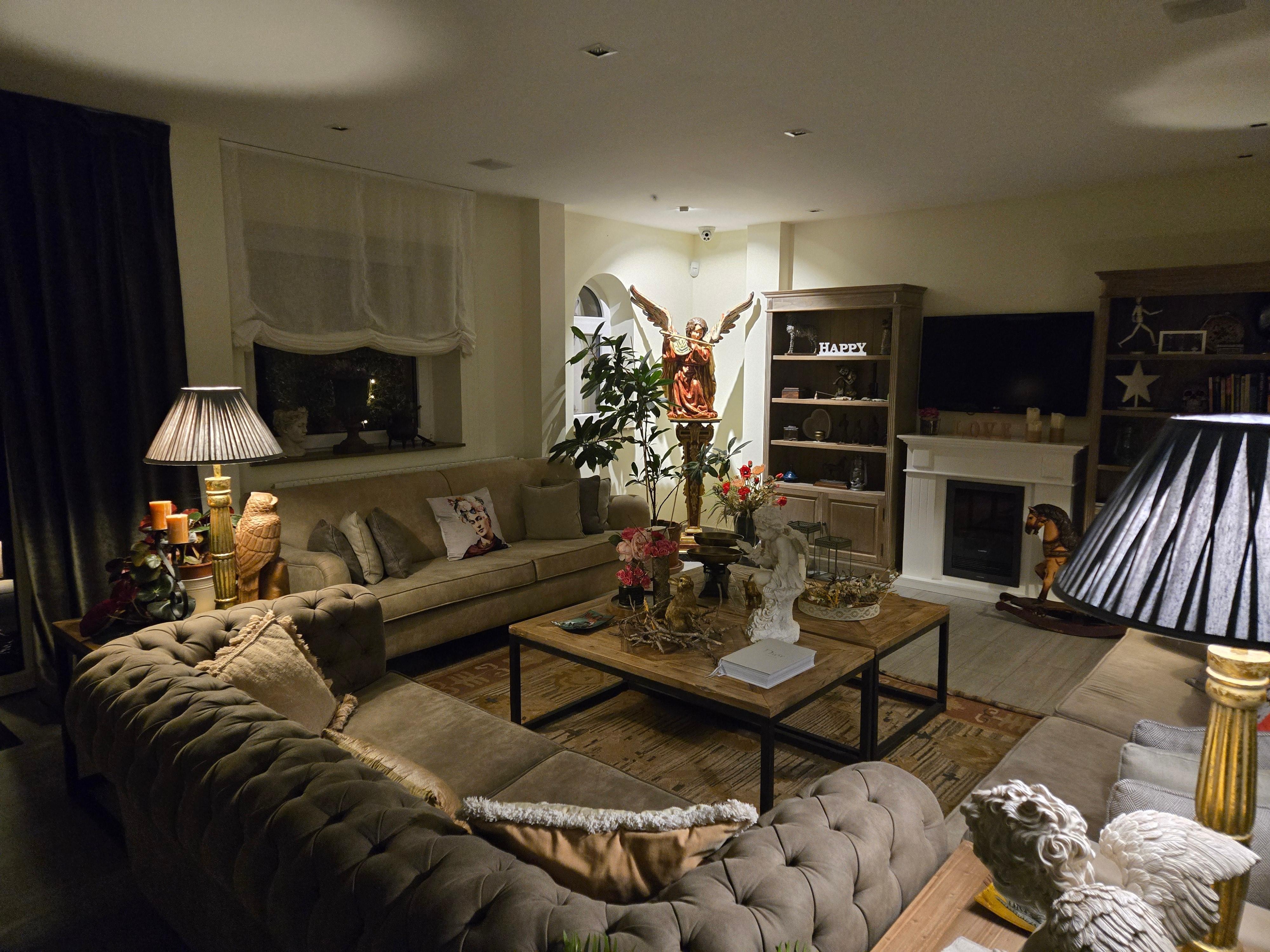 The wonderful sitting room.