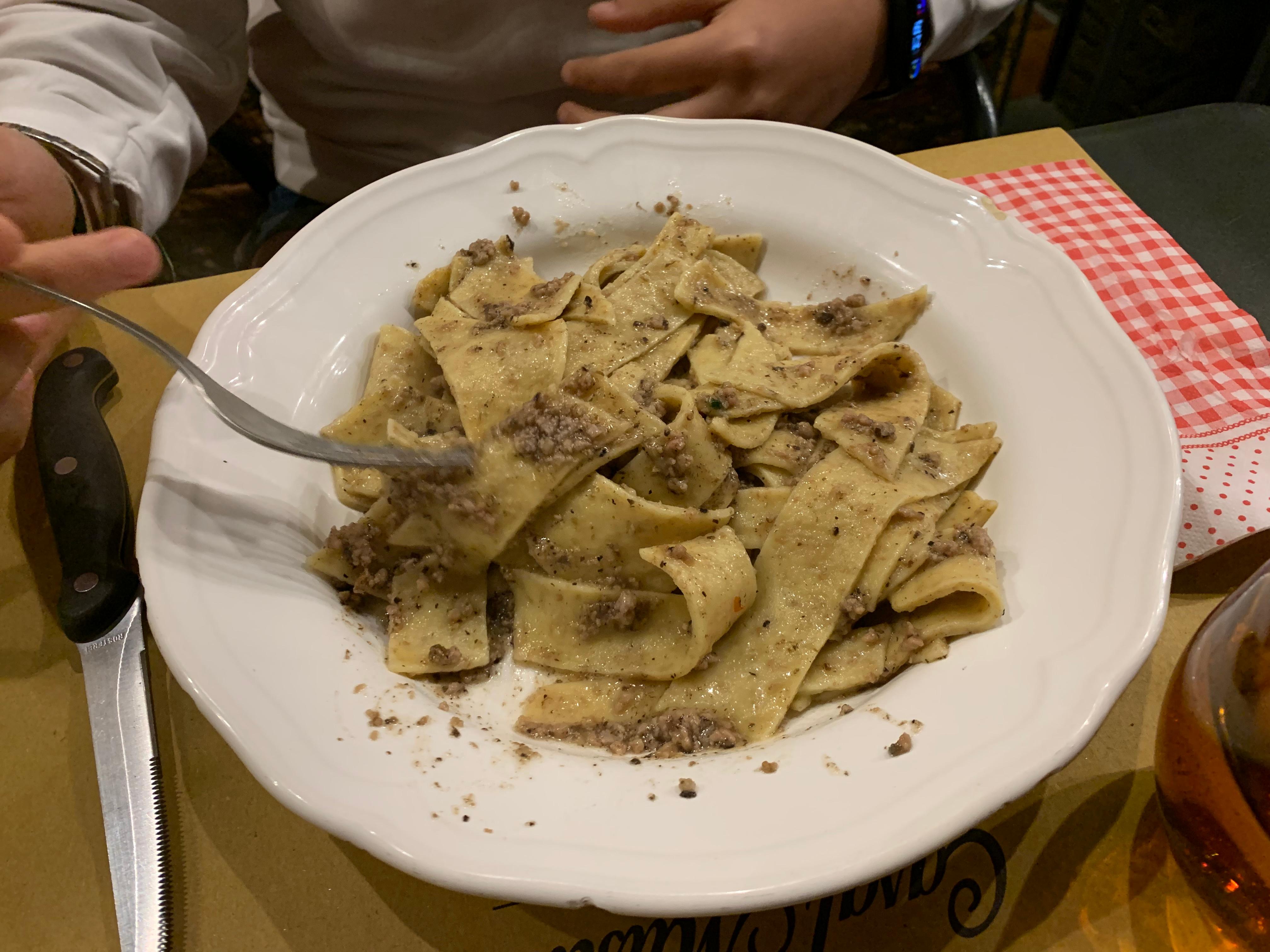 Maltagliati al ragù di chianina e tartufo