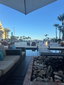 Outdoor seating around pool