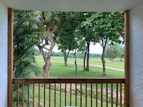 La vue depuis la terrasse de la chambre