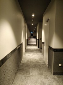 Corridoio del 5 piano, moderno e rinnovato
