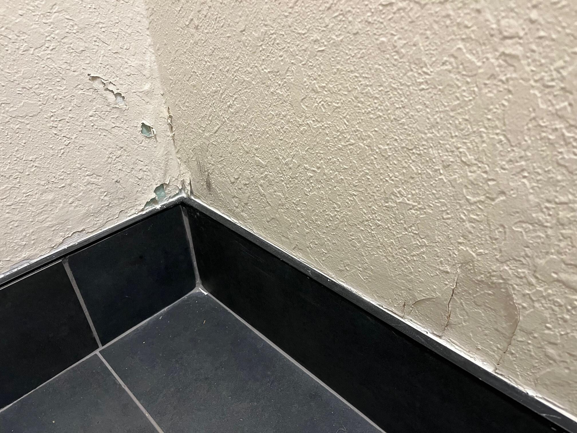 Walls in bathroom