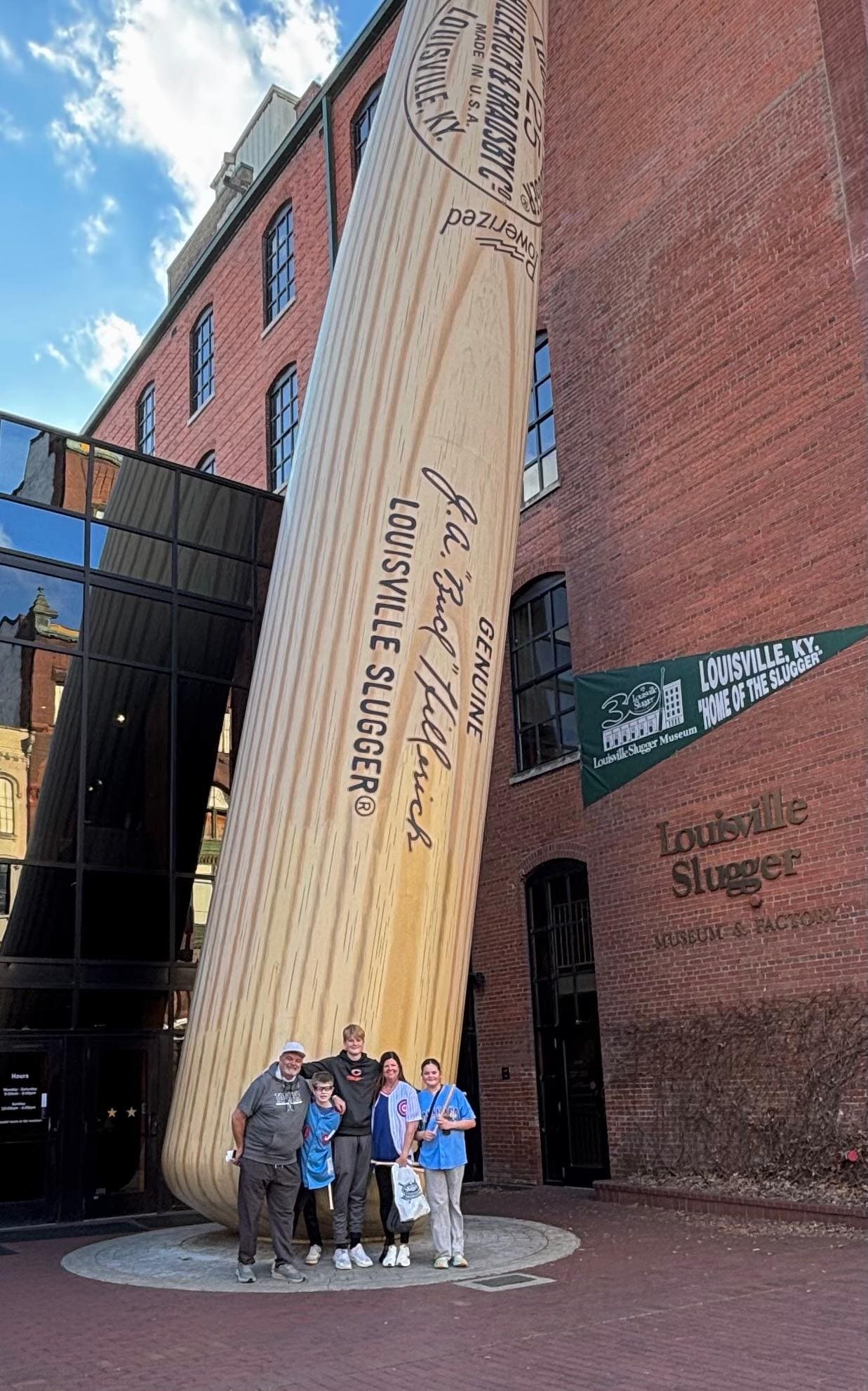 The liadind dock backs up to VRBO! Just was so cool! You are tight in the Bourbon Trail as well! 