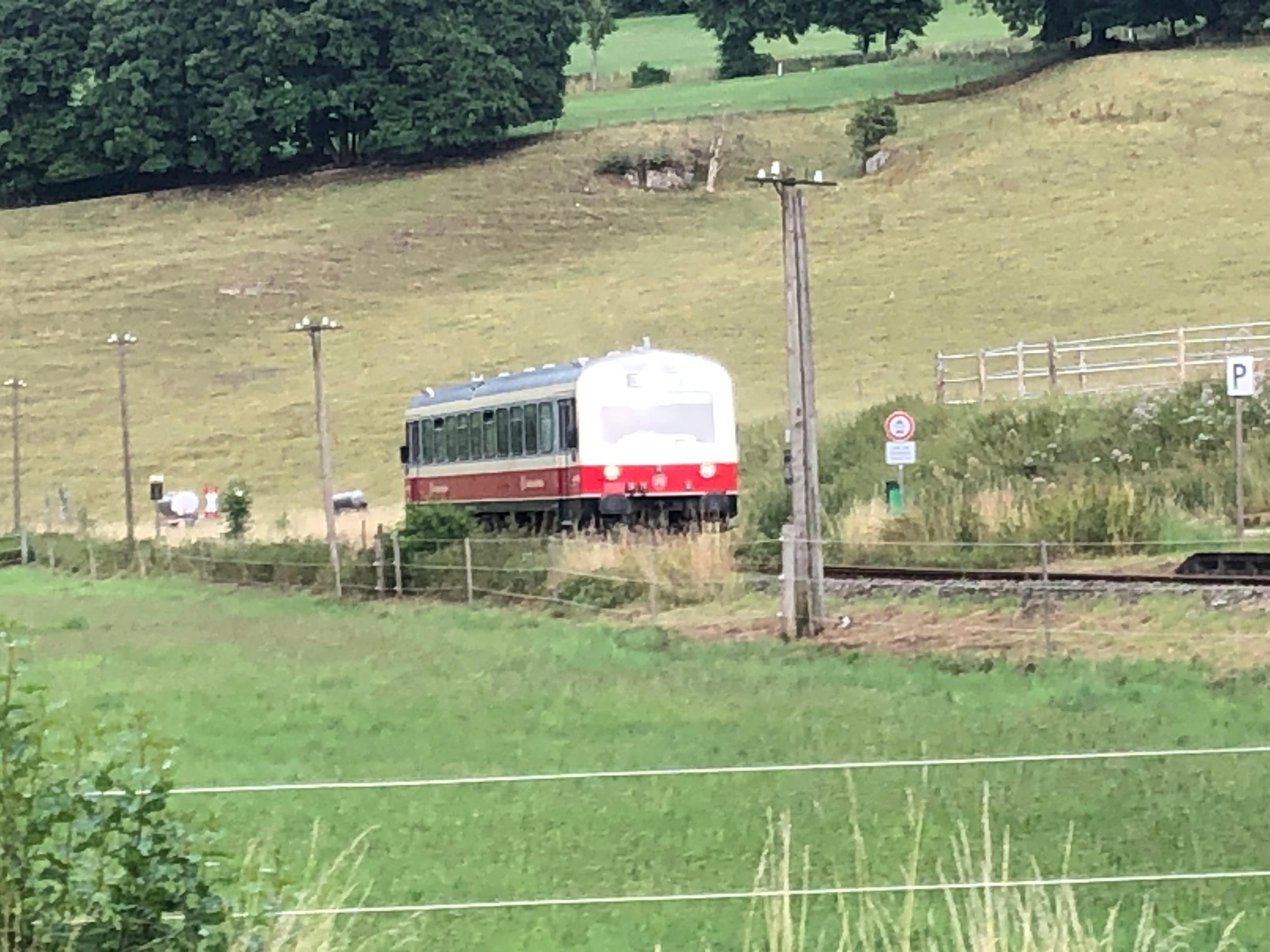 Mit der schwäbischen Alb Bahn geht es bis nach Ulm.