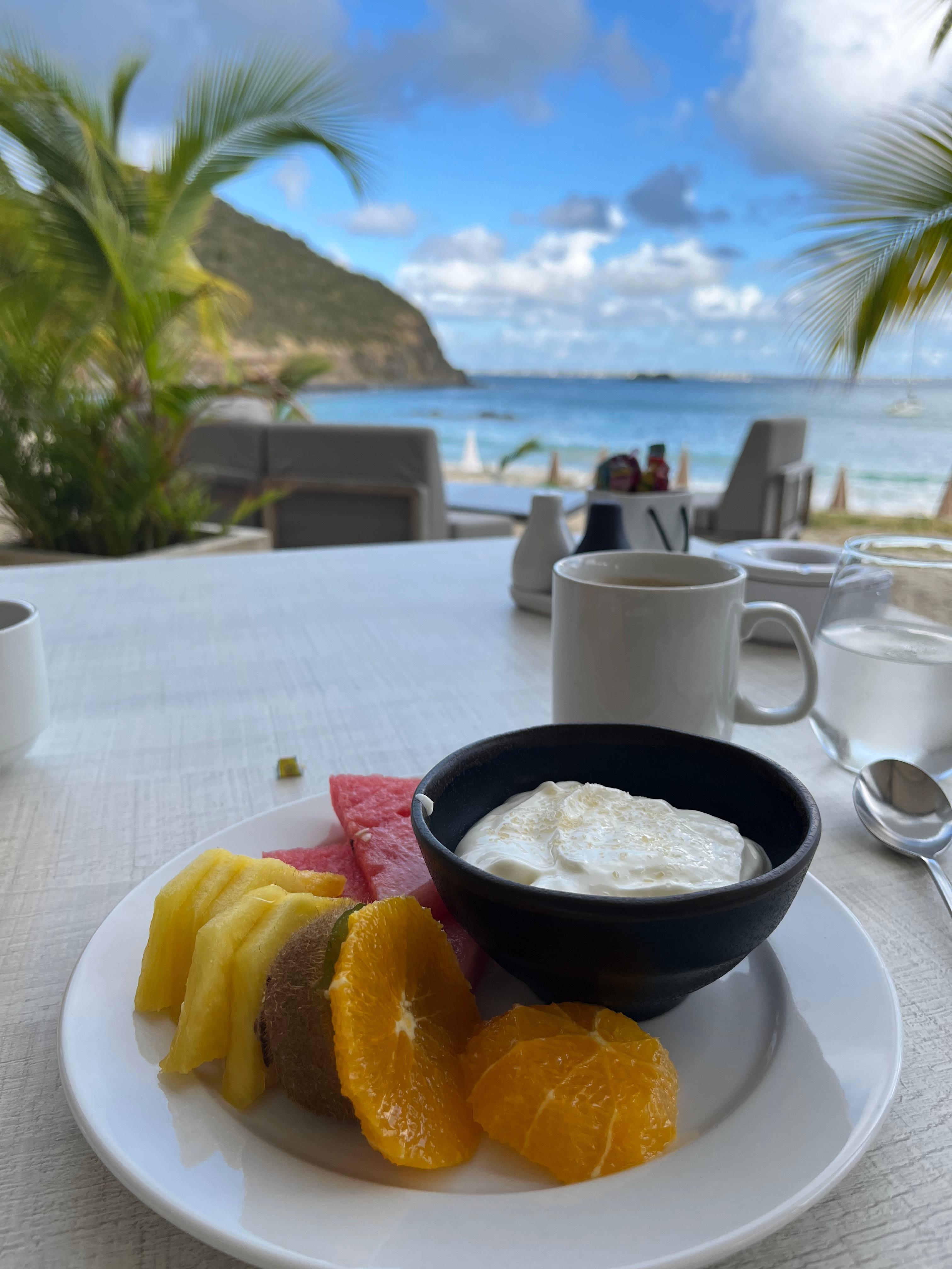 Breakfast in the restaurant overlooking the beach