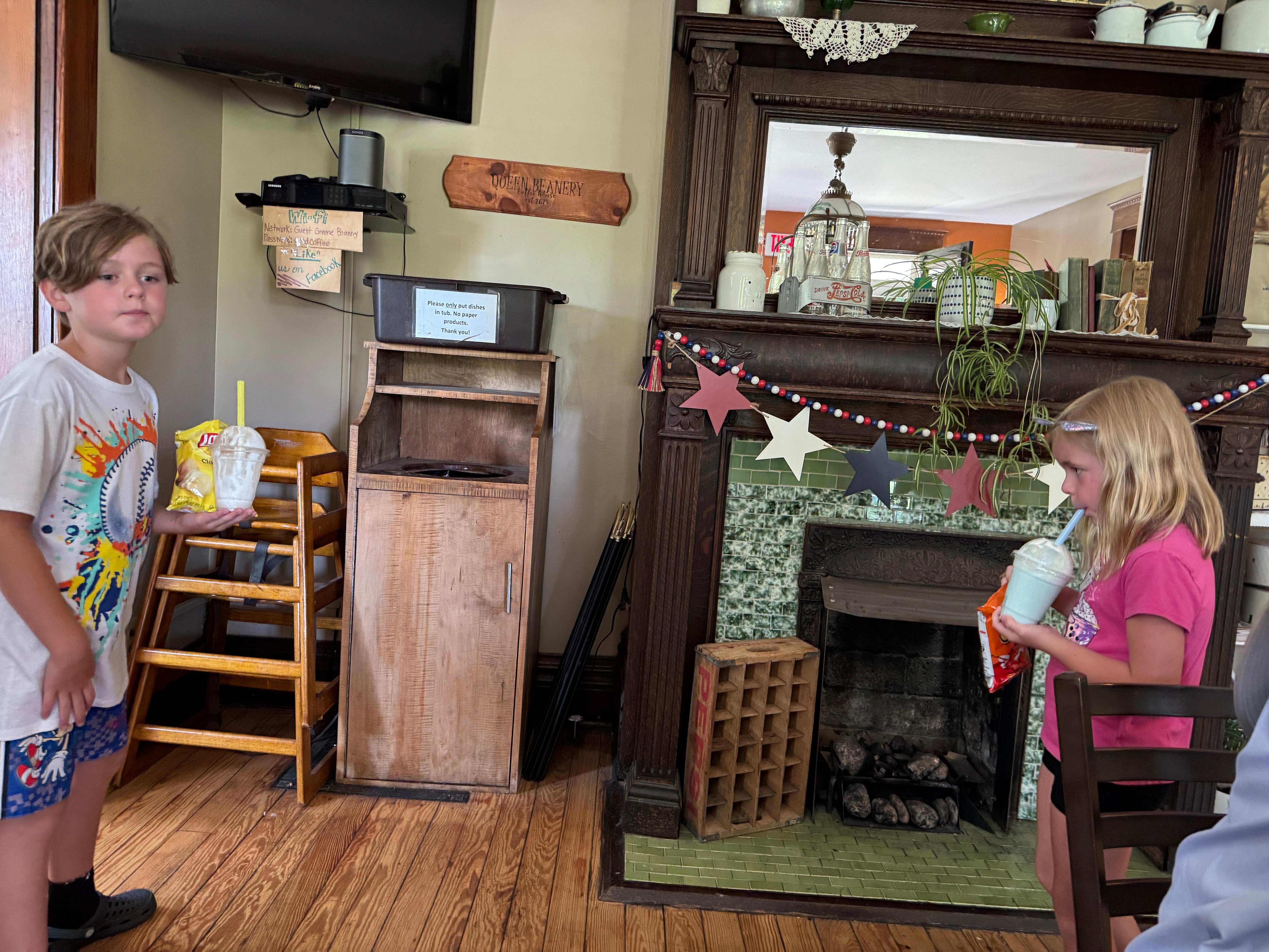 Many Cafes nearby with cute decor, great coffee and this one had cold sandwiches.