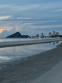 Khao Takiap - Monkey Hill