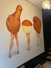 Foyer biscuits and chicken