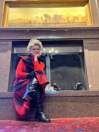 They used the real wood for fireplace!!!🪵🔥