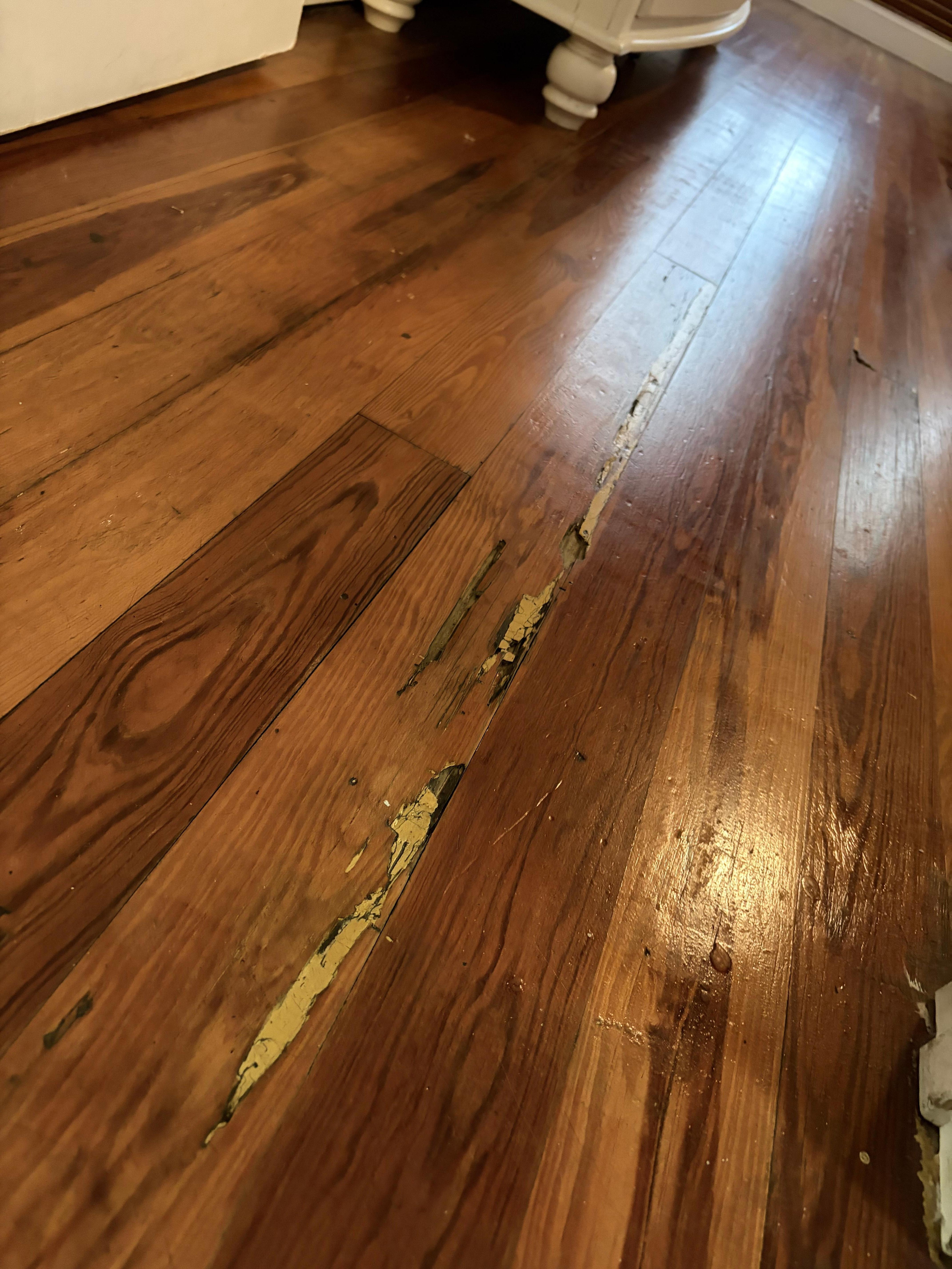 Broken floors, hard to walk with bare feet 