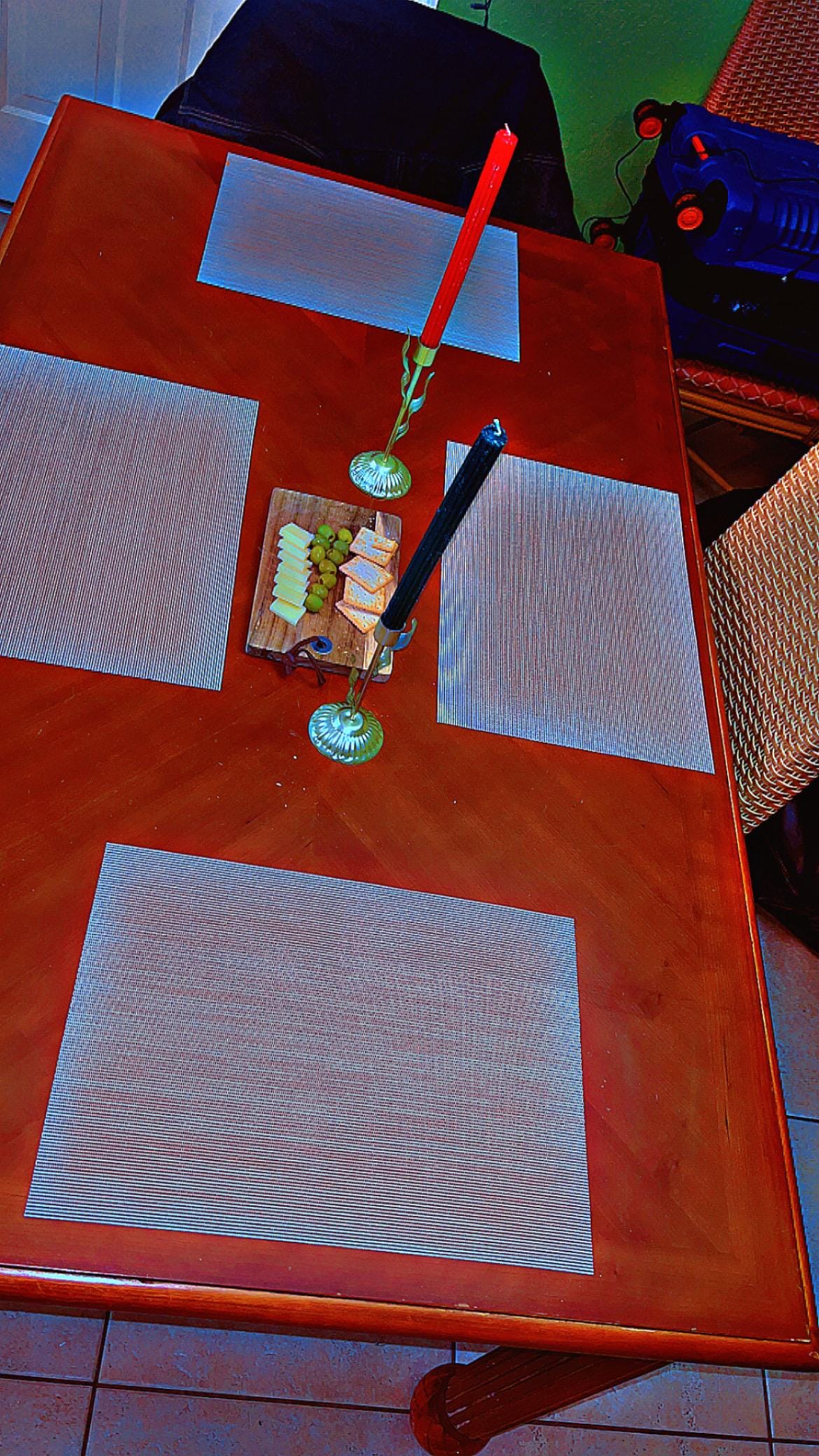 Nice dining room in the room 