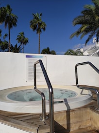 Jacuzzin.