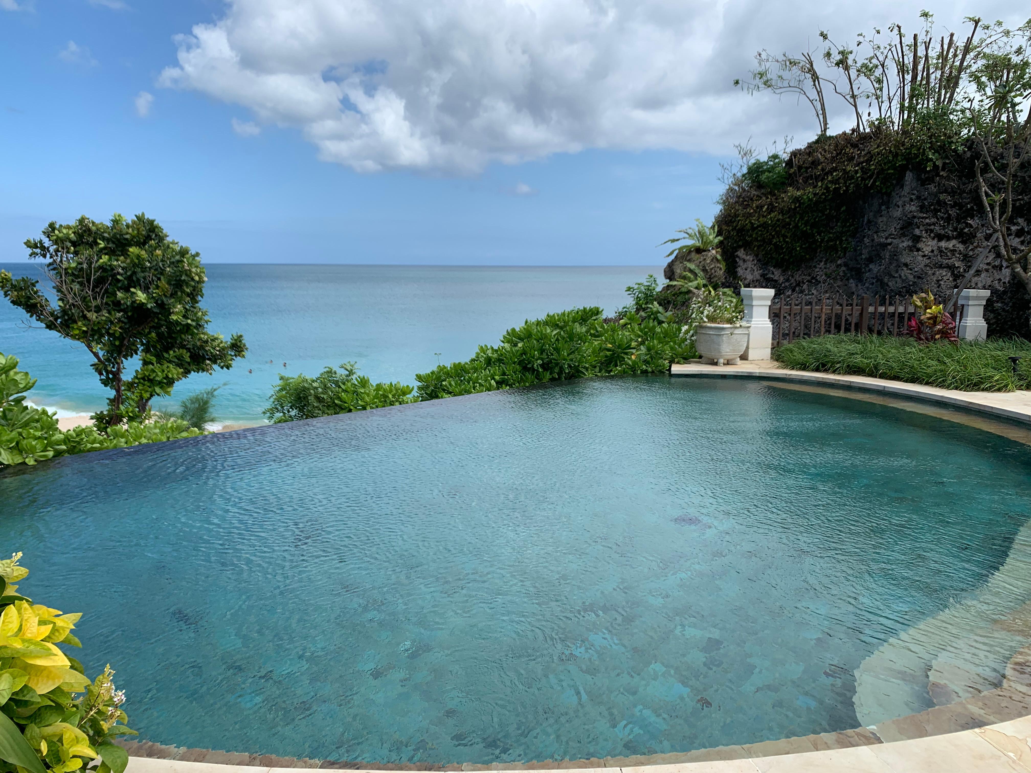 Lower infinity pool overlooking the beach and ocen