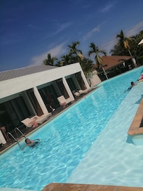 Pool villa