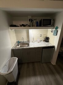 The kitchen area was very easy to cook in and clean