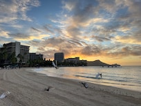 Waikiki beach very short walk (5min) from condo