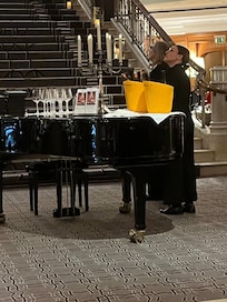 Lobby restaurant is inviting and comfortable!