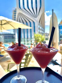 happy hour