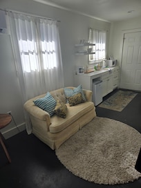 Compare to VRBO photos...