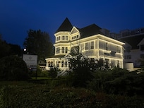 Huntington Hotel pre dawn.