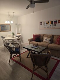 Living/Dining area