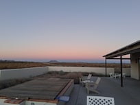 The colors at sunrise and sunset are like a painting.