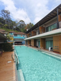 Chambres directes sur piscine, un vrai bonheur.🤩