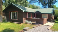 Beautiful and inviting cabin home
