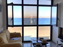 coin salon vue directe mer