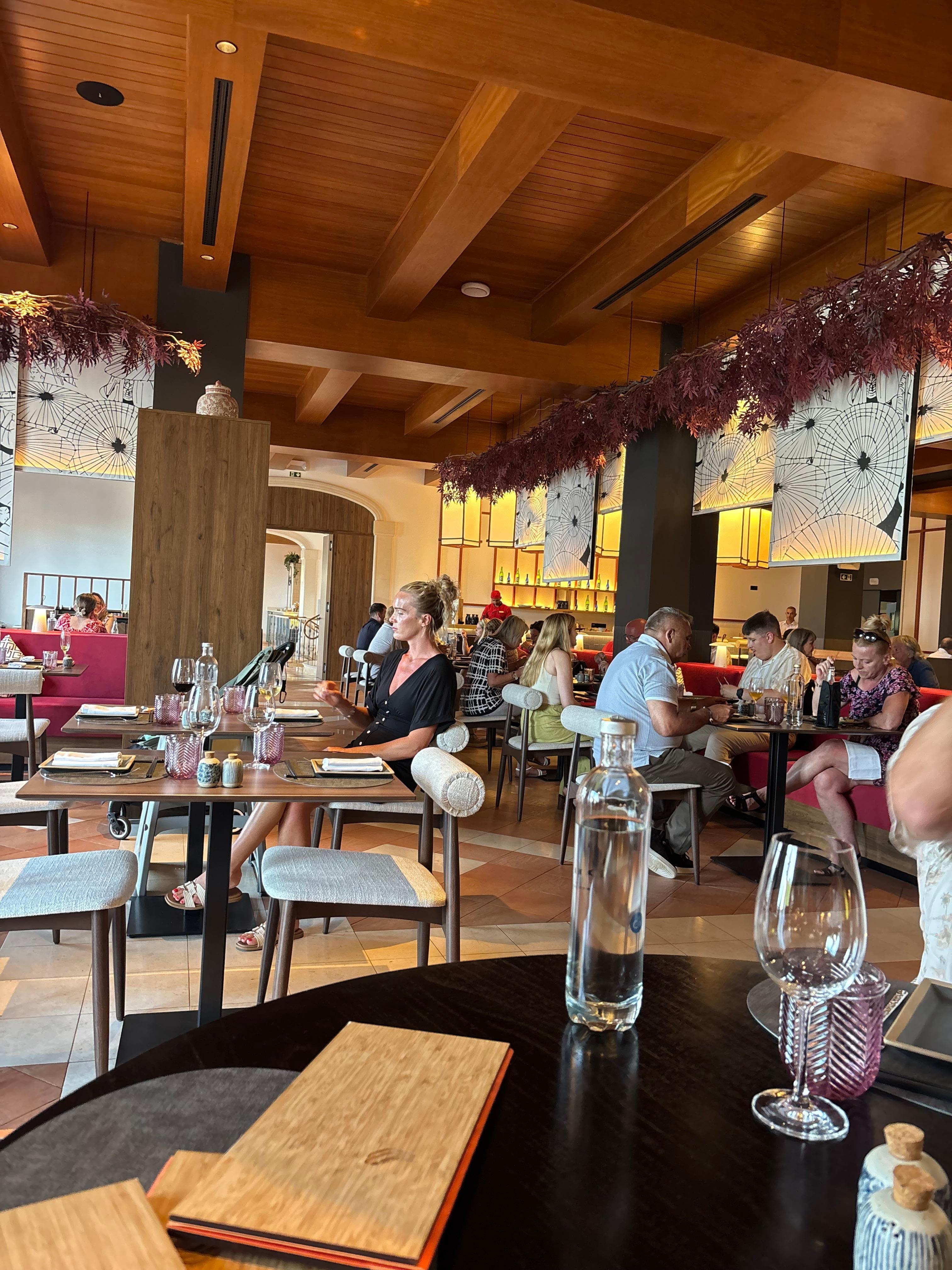 Ouishii restaurant
